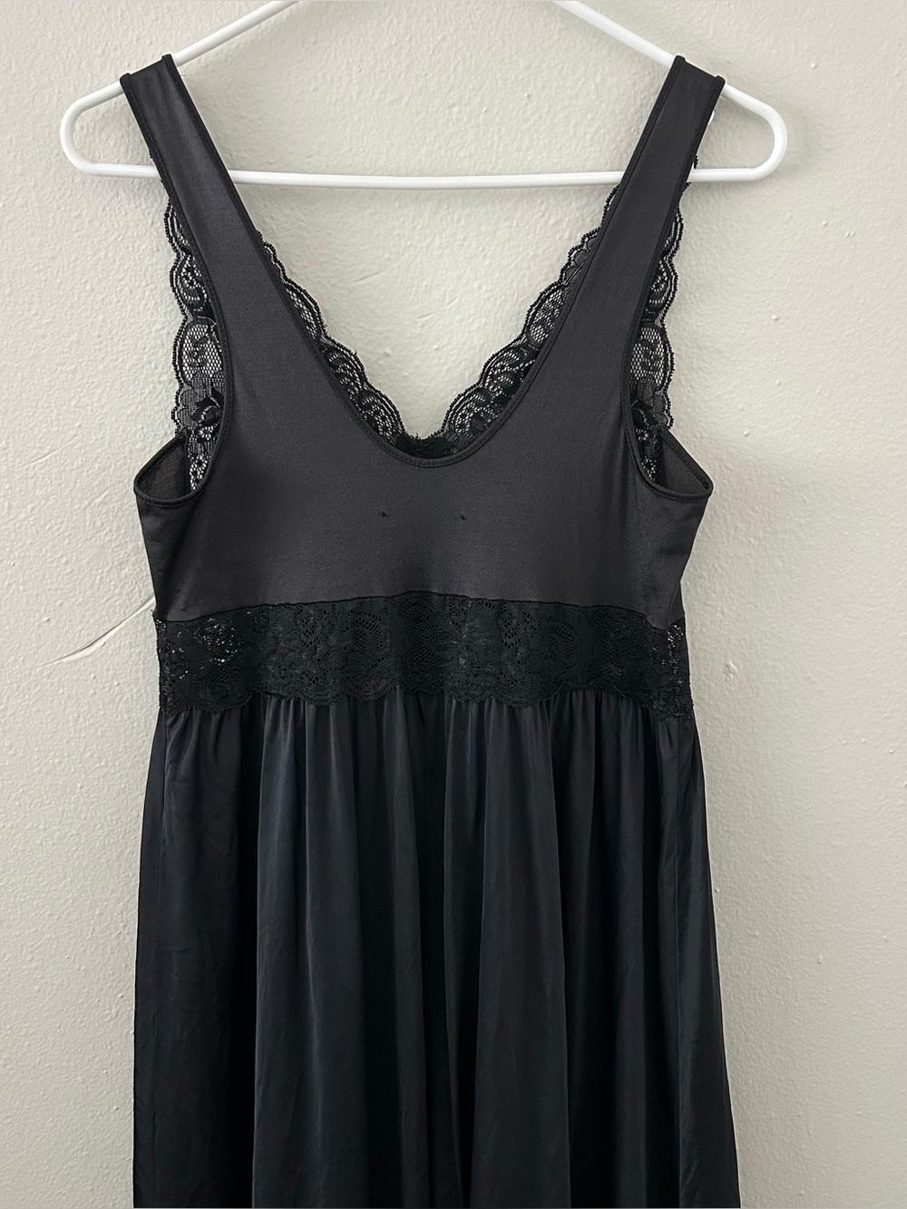 Vintage Shadowline Long Nightgown Lace Bodice Empire Nylon Intimate Size M Black - Picture 6 of 9